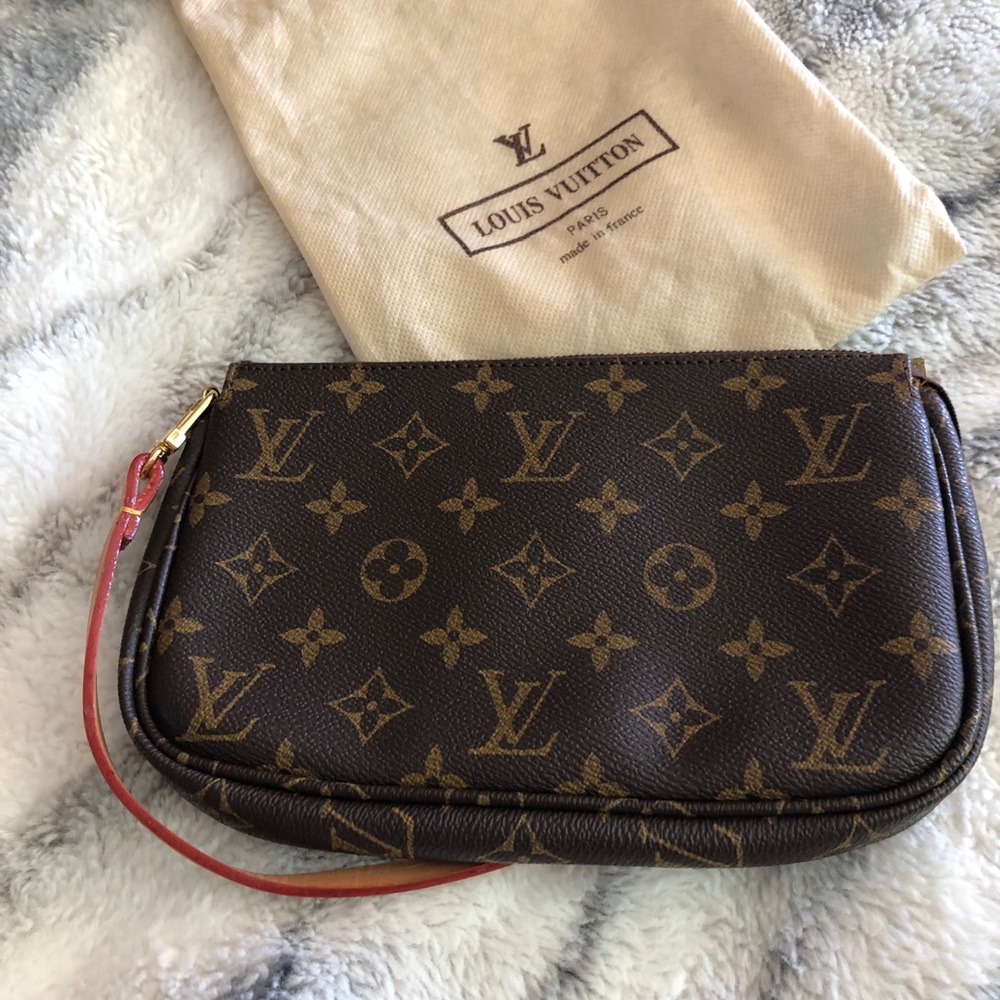 VINTAGE LV pochette accessories monogram